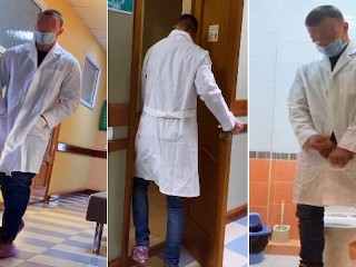 Jovem Médico Excitado no Exame e Se Masturbando no Banheiro do Hospital