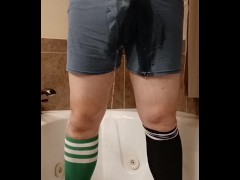 Pee Compilation With Ejaculations - Screenshot 13 of 16 - Pee Compilation