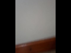 Xenisad enseña su enorme culo 