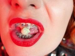 ASMR mukbang: food fetish - eating chocolate - latex rubber MILF blogger