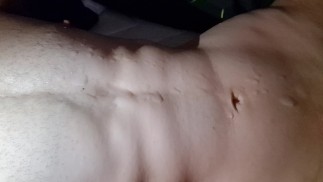 锻炼后在床上放松