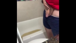 Spy on dad pissing 