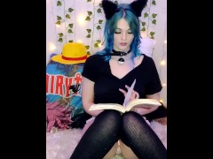 Video onlyfans-  @rosielilyp Horny cat girl nerd can't finish her book  so she orgasms instead 💦