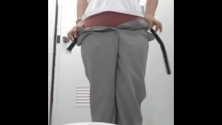 В конце концов, мама скрестила пальцы, чтобы не перестать плакать.