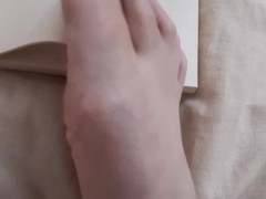 my foot is a fucking nerd