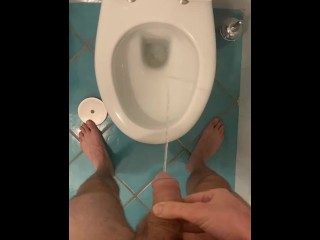 Pissen in Toilet