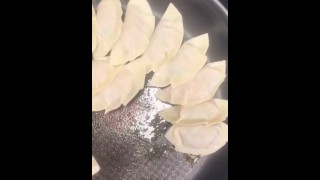Небольшое пикантное кулинарное видео