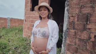 Мы нашли небольшой домик на дороге и решили сделать несколько снимков и заняться сексом!
