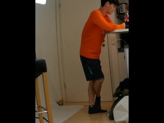 Doppelpenetration mit XXL großen Schwanz in deutschen Twink School College Boy mit Fist and Fuck