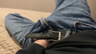 TEEN CUM BEFORE TAKE PANTIES OFF