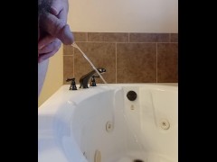 Side Pissing - Screenshot 13 of 16 - Pissing