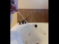 Side Pissing - Screenshot 7 of 16 - Suburbs