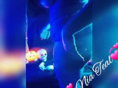 Video Mystique the Mutant gets caught playing with Pussy -💞Nia Teal💞