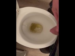 Flaccid while peeing  - Screenshot 10 of 16 - Pissing