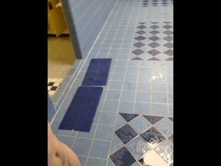 flashing my cock risky at gym locker shower and nearly got caught