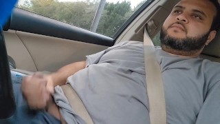 太ったアラブの車のビデオ