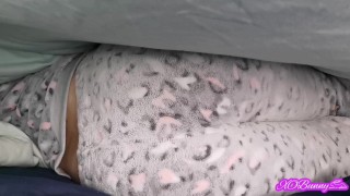Peidos sob o cobertor (Vídeo completo de 6 minutos em meus Onlyfans) 