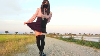 Entblößte Masturbation Ejakulation in den frühen Morgenstunden der schönen Transgender Honoka