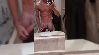 Огромный быстрый камшот после вечеринки