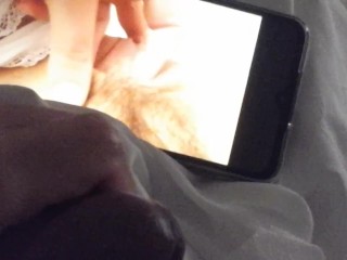 Morning Masturbating to @roxycums69 Vid