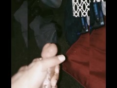 Busta Nuts 2 - Screenshot 8 of 16 - Bbc Handjob Cumshot