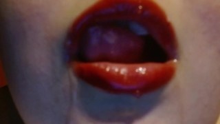 Puta Red lápiz labial mojado con lubricante