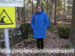 Russian MILF publicly sucked off a stranger in a park in Finland