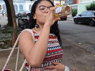 Bebiendo Cerveza De Orina Pasando Por La Calle 10/07/2022