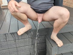 Who did it better garden piss 1 - Screenshot 10 of 16 - Pee Play