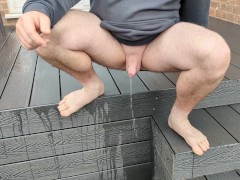 Who did it better garden piss 1 - Screenshot 14 of 16 - Dick Flash