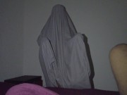 Preview 1 of Rigtigt spøgelse skræmmer mig på mit værelse og knepper mig, big ass zombie Halloween