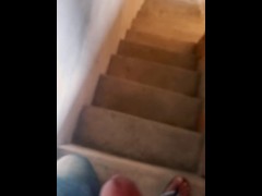 Batendo punheta em casa abandonada