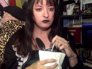 Garota Gótica come Feijões Em Show De Webcam