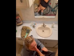 Video Bathroom mirror quickie blowjob clothed cocktease sucks me 