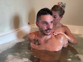 I FUCKED him good 🤤 and feel all that hot water GET INTO MY PUSSY