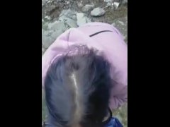 Обожаю делать минет на природе. Сосет член у водопада - Screenshot 8 of 16 - Nature