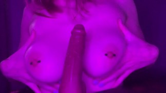 Je vais te faire jouir avec mes seins !
