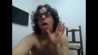Lara White Crazy Sissy Crossdresser Femboy 用鸡巴和球玩得很厉害
