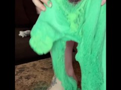 Slimy sand feels so good in my toes 