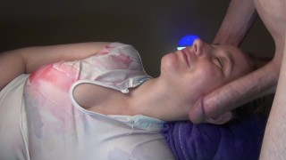 Facial massage zijaanzicht met lul