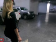 Preview 2 of Bruja sexy es follada en estacionamiento - Publico - A esta zorrita le gusta el pene