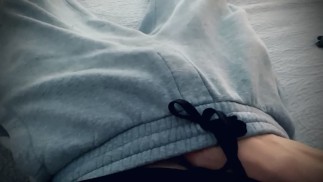 Sexy Pelle Morbida Ragazzo Colpi Perfetto Cazzo in Slip Grigio