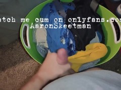 Huge load from Aaron Skeetman