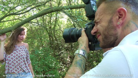 verträumter Fotograf stellt sich Sex mit dem Model vor