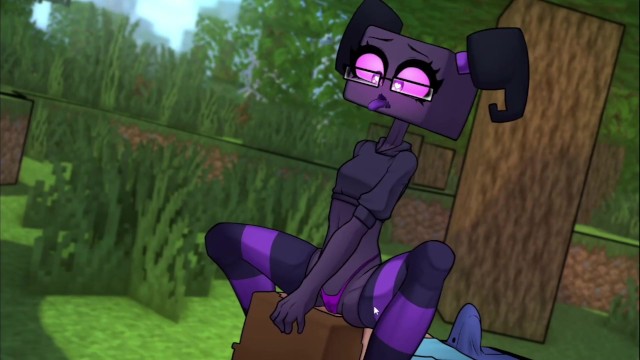Hornycraft endergirl трет свою киску, поедая