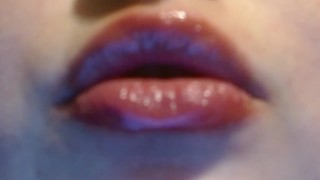 Natuurlijke lip kleur helder gloss applicatie ASMR