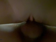Il me prend à la sortie de la douche (creampie en gros plan)