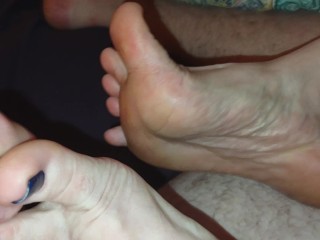 Wife's Sexy Ass Feet Making my Cock Hard as a Rock😍😍