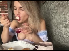beauty had breakfast and masturbated for you