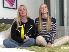 Ersties: Femdom Fuß und Pussy Spiele mit Inge und Sirena